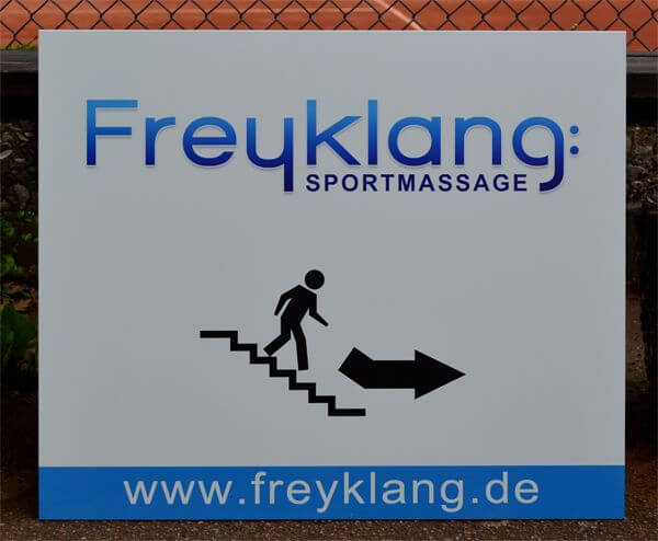 Beschilderung in Halstenbek - Druck auf Aluverbund Beschilderung in Halstenbek - Druck auf Aluverbund